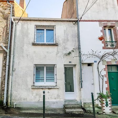 Agreable Maison Renovee En Hyper Centre Avec Patio Pornic Exteriör bild